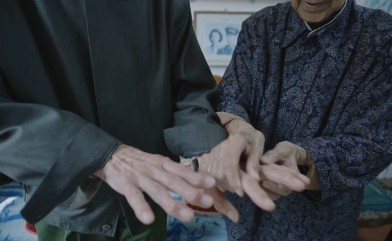 
上海第十人民医院黄牛代挂号电话票贩子号贩子网上预约挂号,住院检查加快,“我不要结婚戒指，我只要那两枚纪念章”