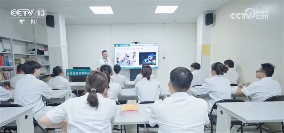 
天津眼科医院黄牛代挂号电话票贩子号贩子网上预约挂号,住院检查加快,激扬青春 志在四方｜梁驹：做守护群众健康的“守门人”