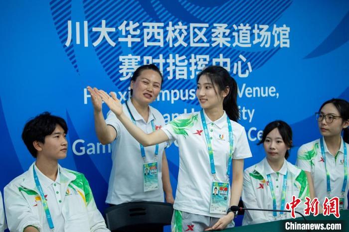 
杭州市人民医院黄牛代挂号电话票贩子号贩子网上预约挂号,住院检查加快,（成都大运纪事）成都大运会的香港志愿者：想向全世界展示中国大学生风采