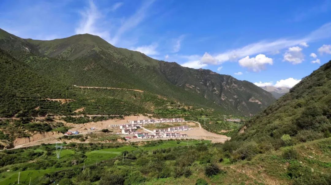 
江苏省中西医结合医院黄牛代挂号电话票贩子号贩子网上预约挂号,住院检查加快,索珠乡的看树人、植树人