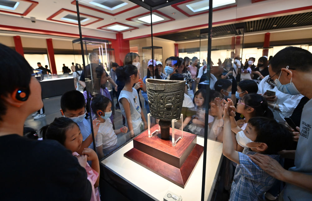 
南京军区总医院黄牛代挂号电话票贩子号贩子网上预约挂号,住院检查加快,暑期消费新观察｜乐享，这道“文化大餐”品出新滋味