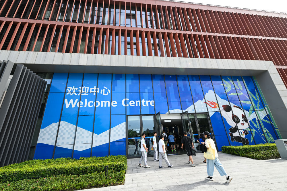 
中国医学科学院肿瘤医院黄牛代挂号电话票贩子号贩子网上预约挂号,住院检查加快,这一天充满了称赞——大运会中国代表团抵达成都