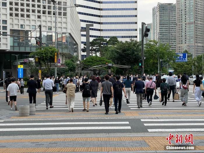 
空军特色医学中心黄牛代挂号电话票贩子号贩子网上预约挂号,住院检查加快,韩国“幽灵儿童”事件频发为哪般？