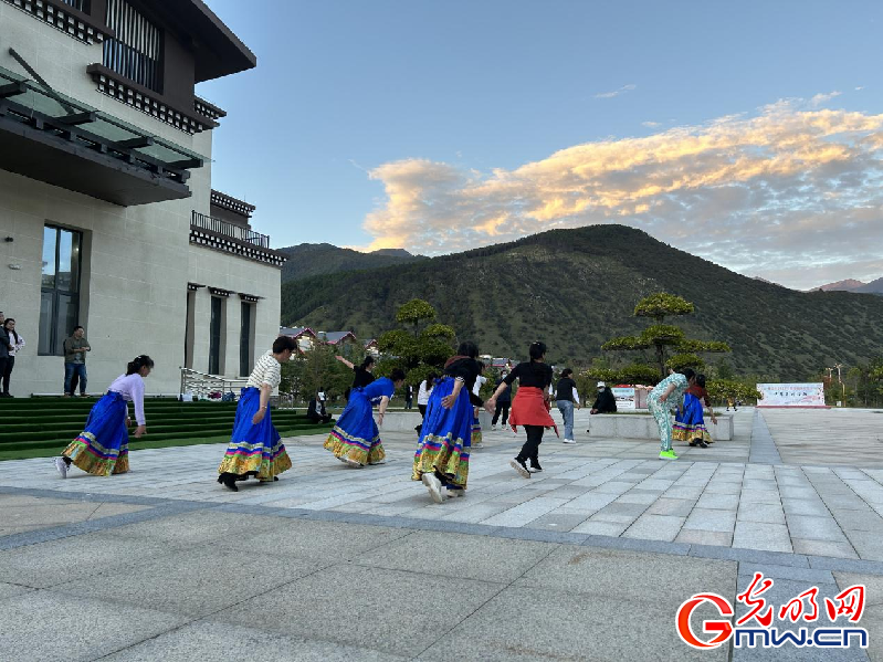 
山东大学齐鲁医院黄牛代挂号电话票贩子号贩子网上预约挂号,住院检查加快,我们的家园丨林芝市工布公园：漫步城中公园，感受幸福味道