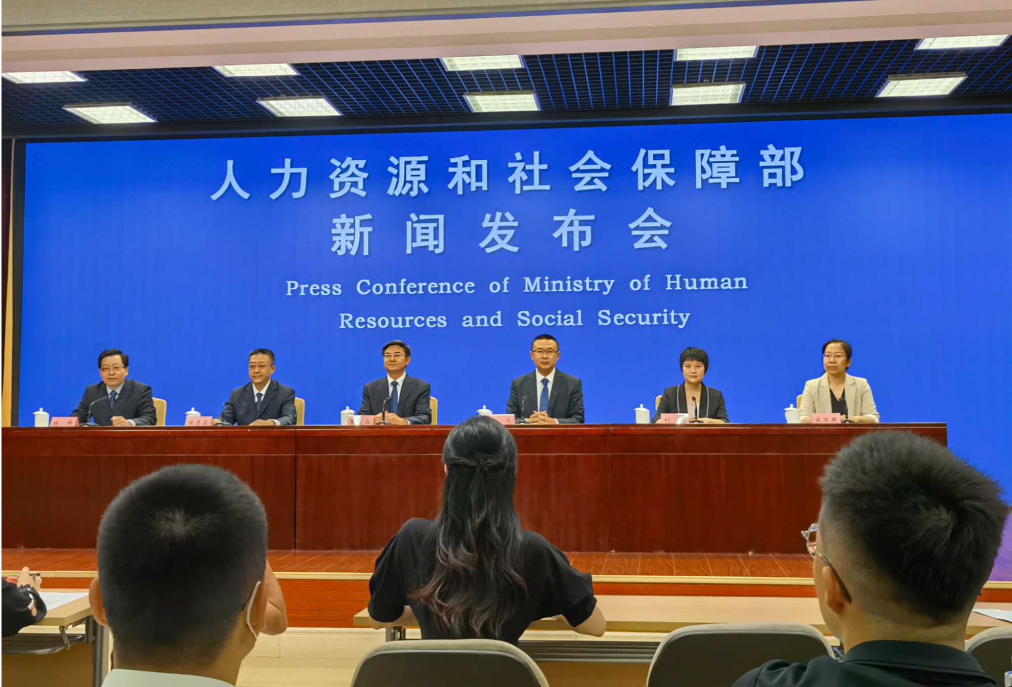 
中山大学附属第一医院黄牛代挂号电话票贩子号贩子网上预约挂号,住院检查加快,提质量强保障 “一二三三”服务举措助力青年群体就业创业