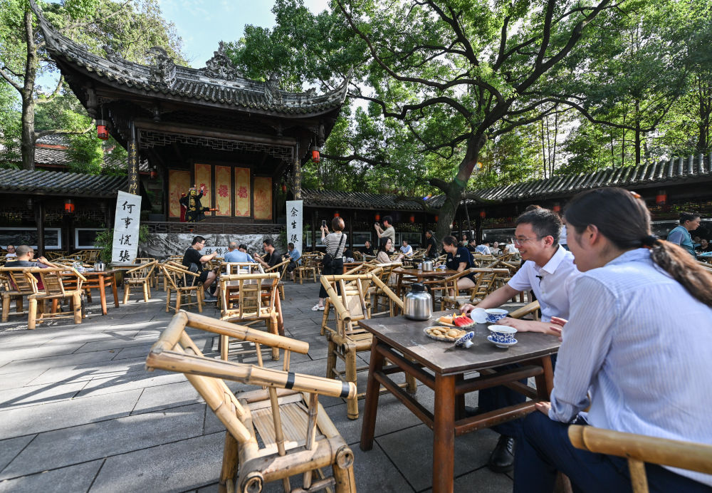 
长沙各大医院黄牛代挂号电话票贩子号贩子网上预约挂号,住院检查加快,大运成都 青春之城