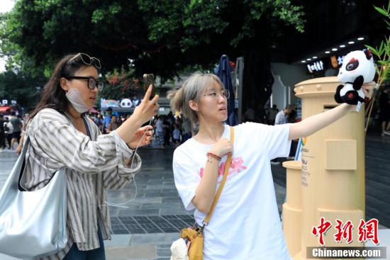 
北京世纪坛医院黄牛代挂号电话票贩子号贩子网上预约挂号,住院检查加快,成都洋溢浓厚“大运氛围”