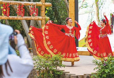 
北京阜外医院黄牛代挂号电话票贩子号贩子网上预约挂号,住院检查加快,美好新疆画卷徐徐展开