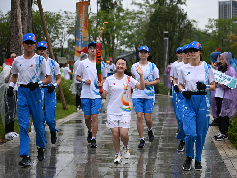 
广州各大医院黄牛代挂号电话票贩子号贩子网上预约挂号,住院检查加快,追光丨追逐青春之光！成都大运会火炬传递全回顾