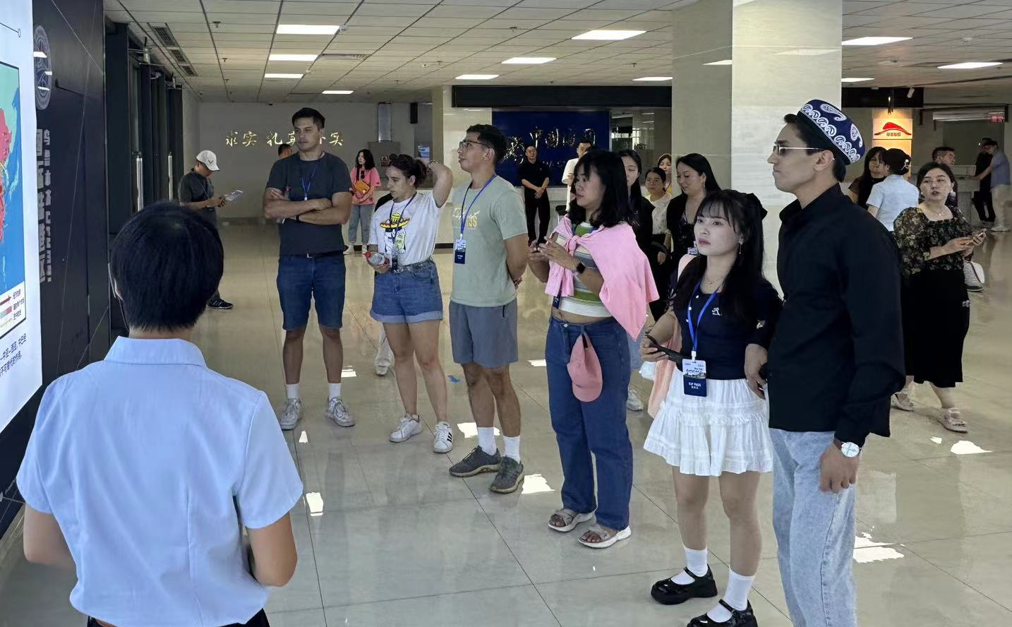 
二龙路肛肠医院黄牛代挂号电话票贩子号贩子网上预约挂号,住院检查加快,【2023打卡中国】外国网红打卡新疆：聆听和田多彩“交响乐”（组图）