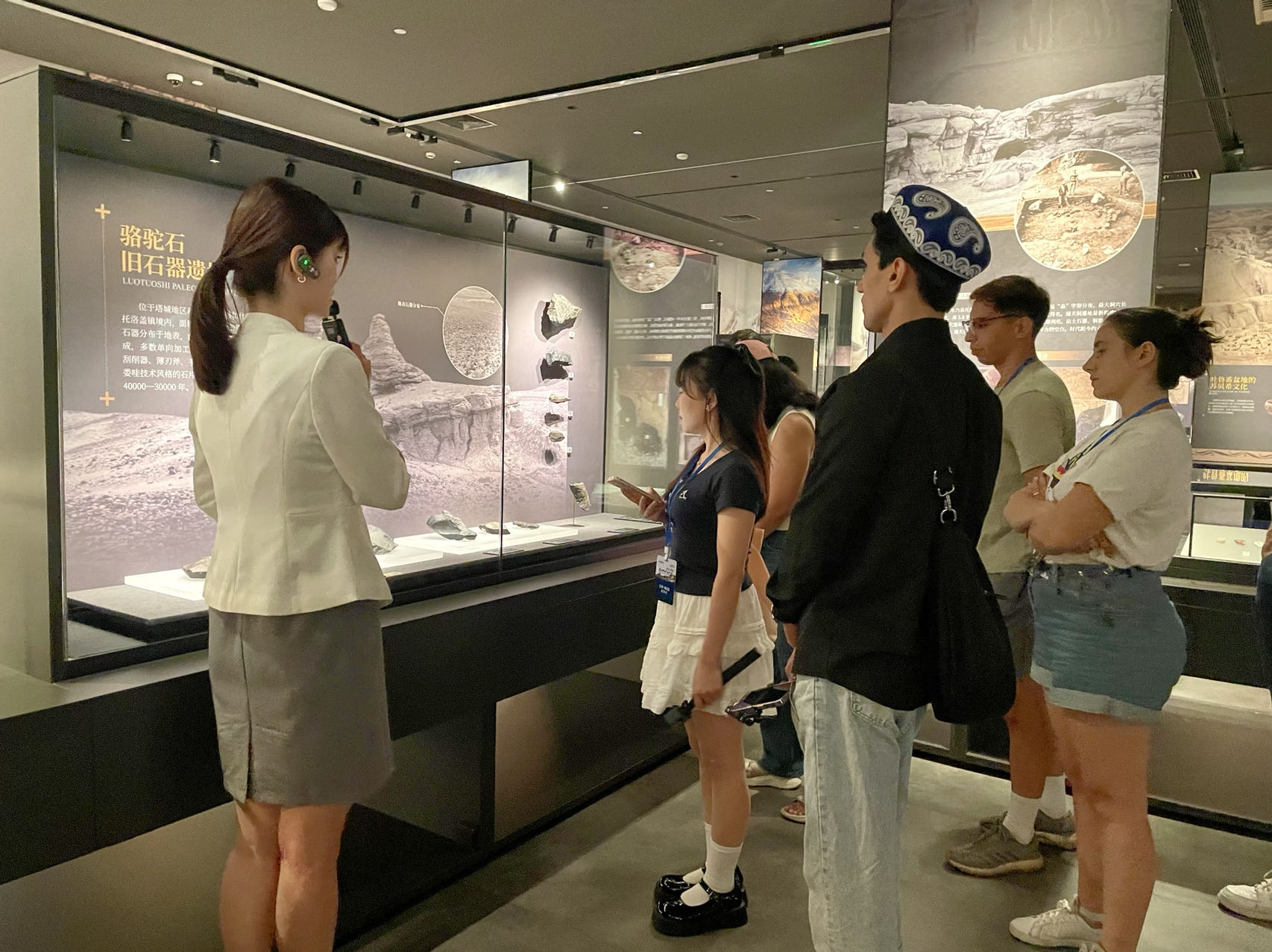 
二龙路肛肠医院黄牛代挂号电话票贩子号贩子网上预约挂号,住院检查加快,【2023打卡中国】外国网红打卡新疆：聆听和田多彩“交响乐”（组图）