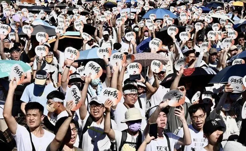 
南京鼓楼医院黄牛代挂号电话票贩子号贩子网上预约挂号,住院检查加快,日月谭天丨“Z世代”变“厌世代”， 岛内青年希望何在？