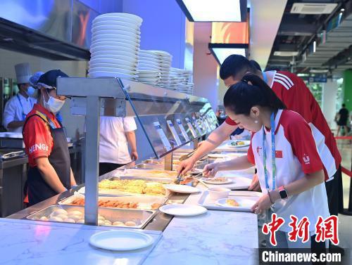
广州市妇女儿童医疗中心黄牛代挂号电话票贩子号贩子网上预约挂号,住院检查加快,（成都大运会）成都大运村的“慢生活”与“快节奏”