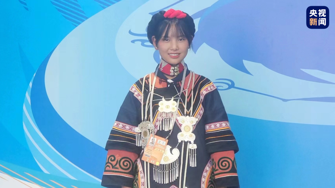 
沈阳各大医院黄牛代挂号电话票贩子号贩子网上预约挂号,住院检查加快,总书记看望过的彝族小姑娘，圆梦了！