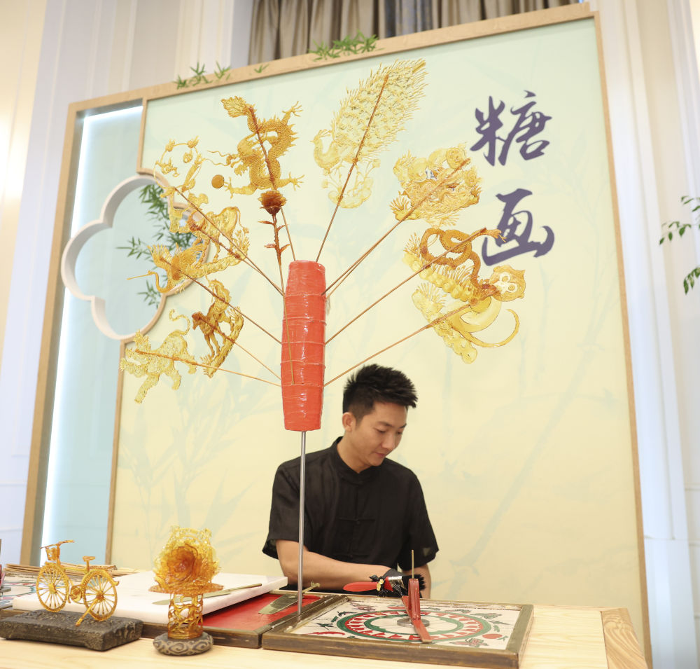 
北京肿瘤医院黄牛代挂号电话票贩子号贩子网上预约挂号,住院检查加快,成都大运会·新闻多一点 丨 出席成都大运会开幕式的国际贵宾观看了哪些非遗项目？