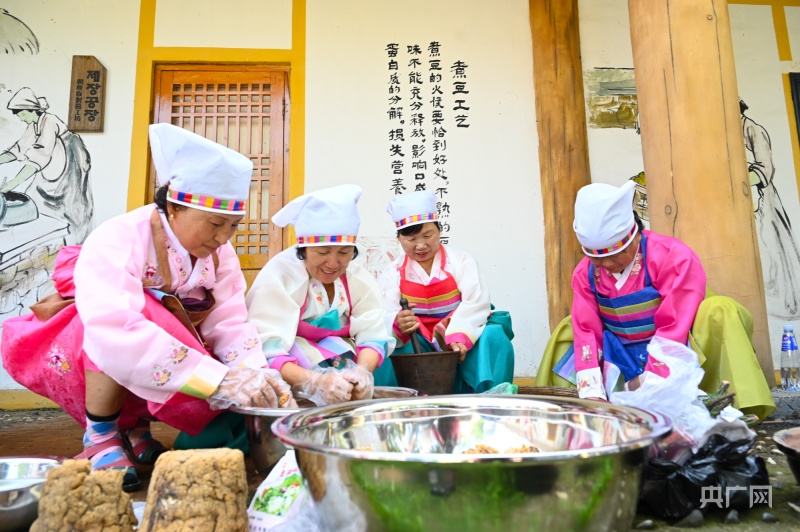 
上海龙华医院黄牛代挂号电话票贩子号贩子网上预约挂号,住院检查加快,民俗里的夏天！看中华大地文化传承百态多姿