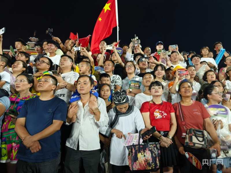 
北京世纪坛医院黄牛代挂号电话票贩子号贩子网上预约挂号,住院检查加快,解锁“村超”丨一颗足球引发的“超”字号产业潜力释放