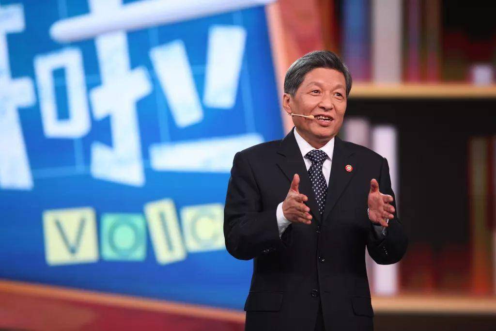 
杭州市人民医院黄牛代挂号电话票贩子号贩子网上预约挂号,住院检查加快,校长雨中致辞火了！他的历年演讲都离不开这4个字