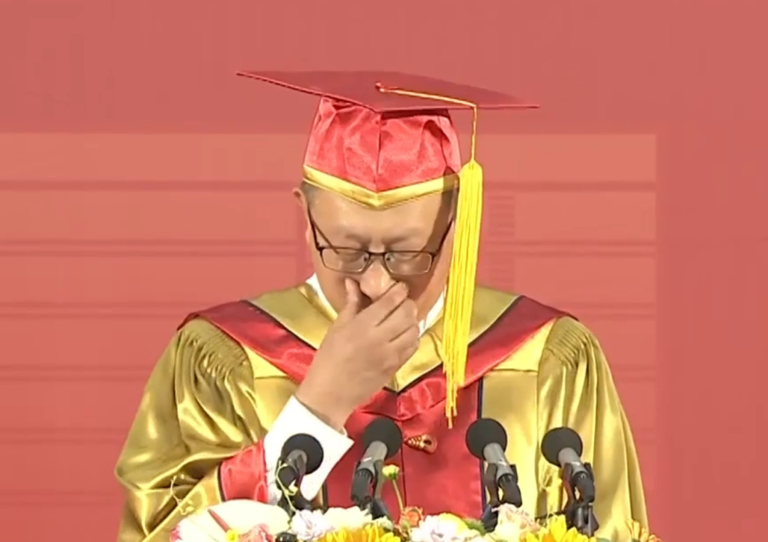 
代挂姜玉武的号黄牛代挂号电话票贩子号贩子网上预约挂号,住院检查加快,国科大校长为她而哭