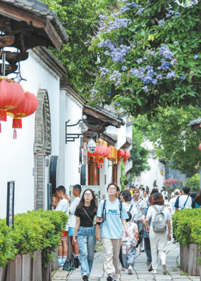 
南京市中医院黄牛代挂号电话票贩子号贩子网上预约挂号,住院检查加快,老坊巷焕发新活力
