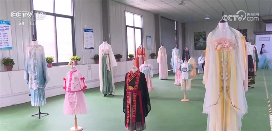 
二龙路肛肠医院黄牛代挂号电话票贩子号贩子网上预约挂号,住院检查加快,古都文旅消费向深度沉浸式转变 新职业、新商圈、新产业链应运而生