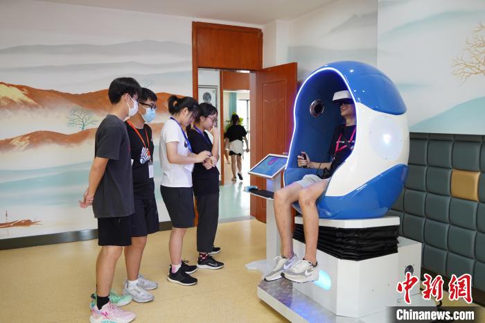 
东直门医院黄牛代挂号电话票贩子号贩子网上预约挂号,住院检查加快,香港青年乐于“转换跑道”到内地追梦