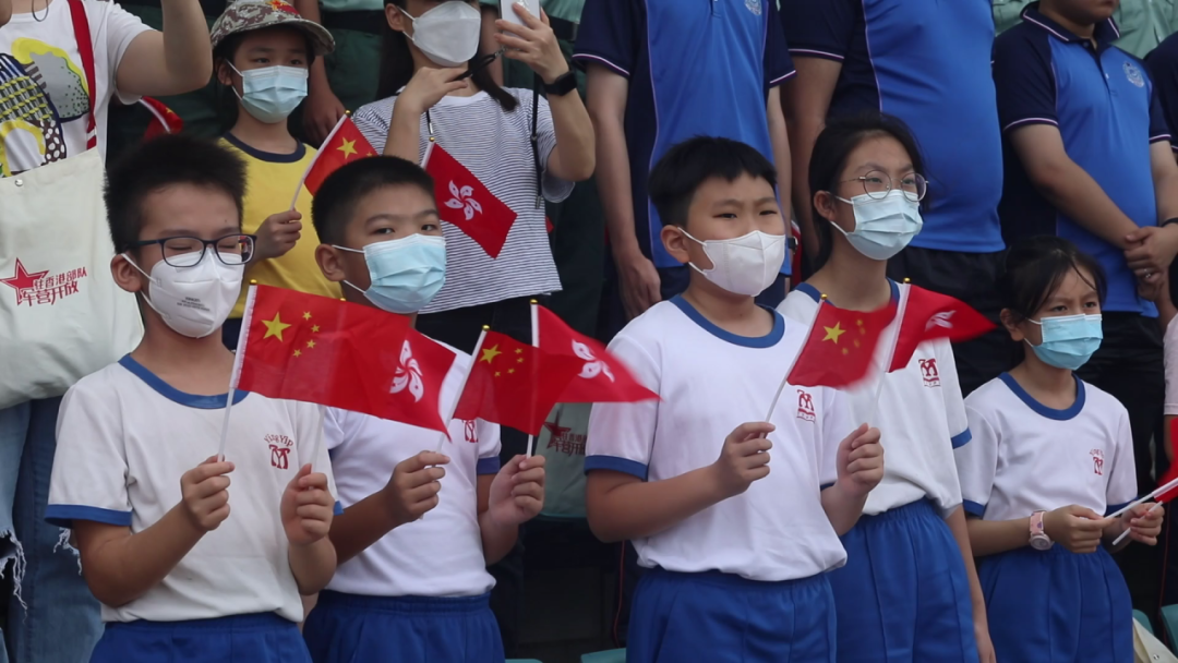 
广州各大医院黄牛代挂号电话票贩子号贩子网上预约挂号,住院检查加快,军营开放 情满香江——驻香港部队2023年度“七一”军营开放感人瞬间