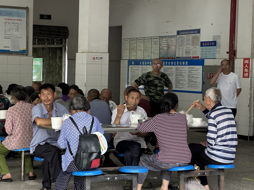 
杭州市三医院黄牛代挂号电话票贩子号贩子网上预约挂号,住院检查加快,人平安了，什么都好办——重庆万州长滩初中集中安置点见闻