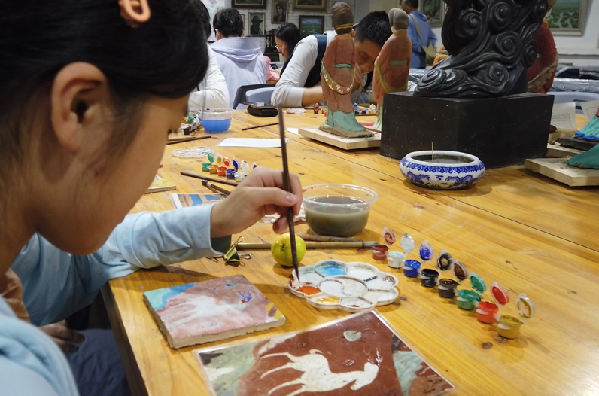 
杭州市儿童医院黄牛代挂号电话票贩子号贩子网上预约挂号,住院检查加快,工匠村体验游“火” 起来，敦煌文化“活”起来
