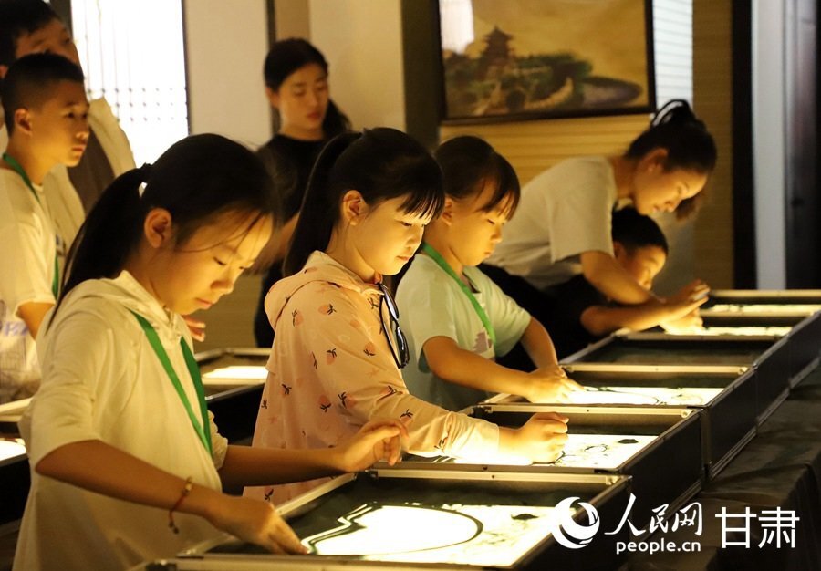
北京鼓楼医院孙凌云黄牛代挂号电话票贩子号贩子网上预约挂号,住院检查加快,“简牍中国”网络主题活动以沙为墨 让敦煌艺术流动于指间