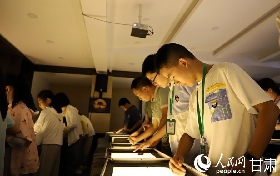 
北京鼓楼医院孙凌云黄牛代挂号电话票贩子号贩子网上预约挂号,住院检查加快,“简牍中国”网络主题活动以沙为墨 让敦煌艺术流动于指间