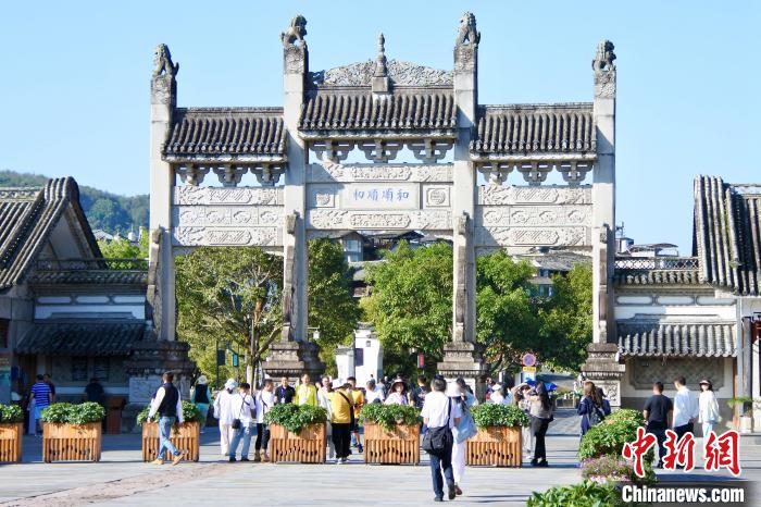 
北京中日友好医院黄牛代挂号电话票贩子号贩子网上预约挂号,住院检查加快,台湾新媒体人踏访云南：在侨乡和顺感受文脉绵延