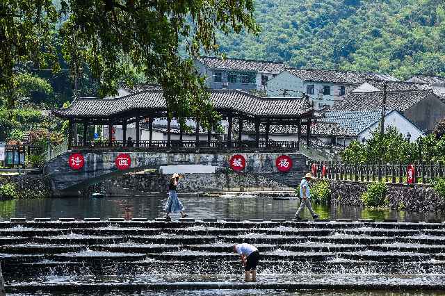 
北京人民医院黄牛代挂号电话票贩子号贩子网上预约挂号,住院检查加快,学习有理丨人文经济学视角下的乡村振兴路径