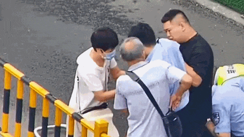 
广州市妇女儿童医疗中心黄牛代挂号电话票贩子号贩子网上预约挂号,住院检查加快,现实版“好人好报” 这个巧合太暖心了