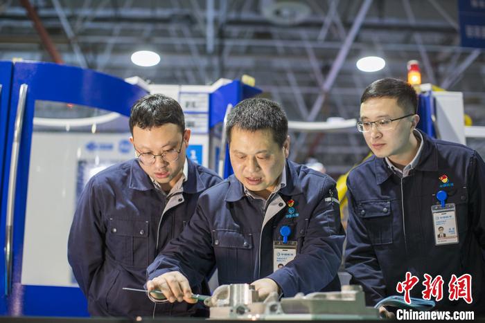 
江苏省中医院黄牛代挂号电话票贩子号贩子网上预约挂号,住院检查加快,中国梦·大国工匠篇丨邓元山：耕耘航发路 铸造“中国心”