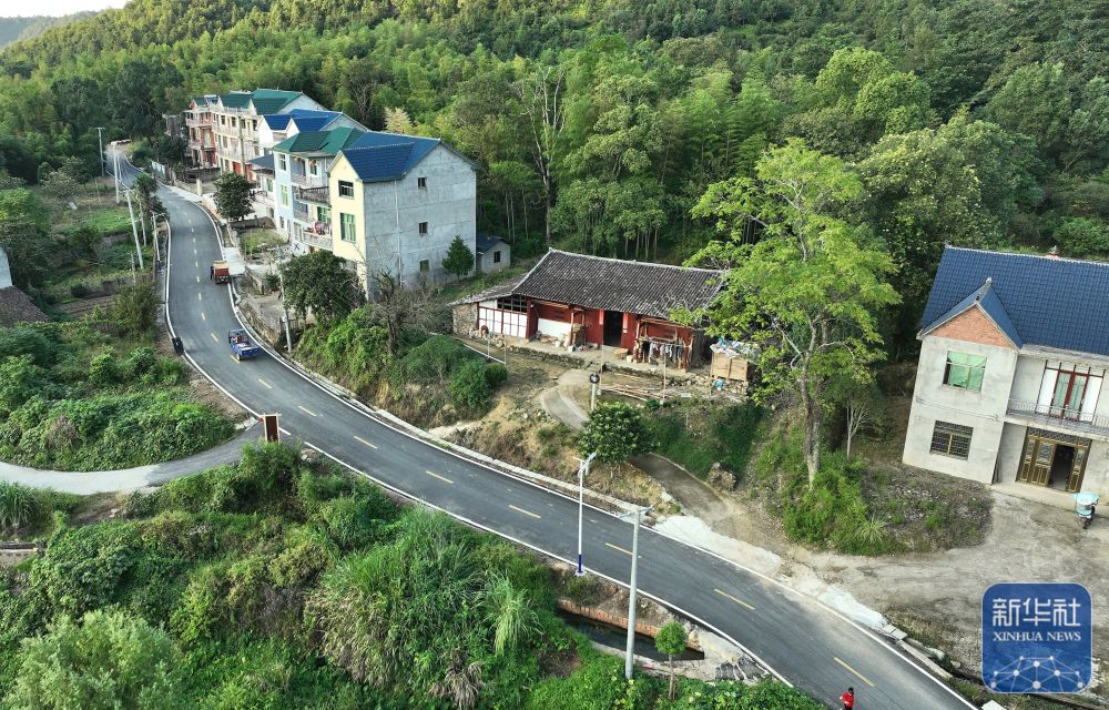 
南京脑科医院黄牛代挂号电话票贩子号贩子网上预约挂号,住院检查加快,寻找照片中的TA｜重走漫漫乡邮路 见证山乡焕新颜