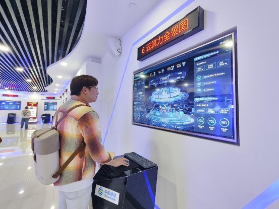 北京大学第六医院黄牛代挂号电话票贩子号贩子网上预约挂号,住院检查加快,万人说新疆 | 七天四城,真实的新疆故事我们一起说给世界听