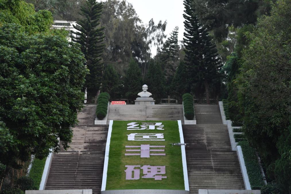 
中山大学肿瘤医院黄牛代挂号电话票贩子号贩子网上预约挂号,住院检查加快,这两位县委书记，总书记为何念念不忘？