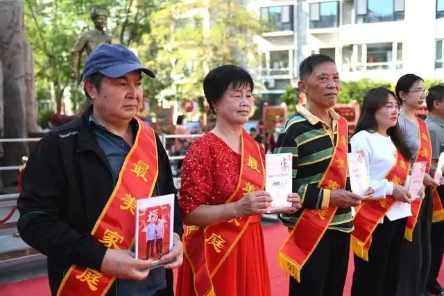 
上海龙华医院黄牛代挂号电话票贩子号贩子网上预约挂号,住院检查加快,中国民族报系列重磅之①丨中国，各族人民的共同家园