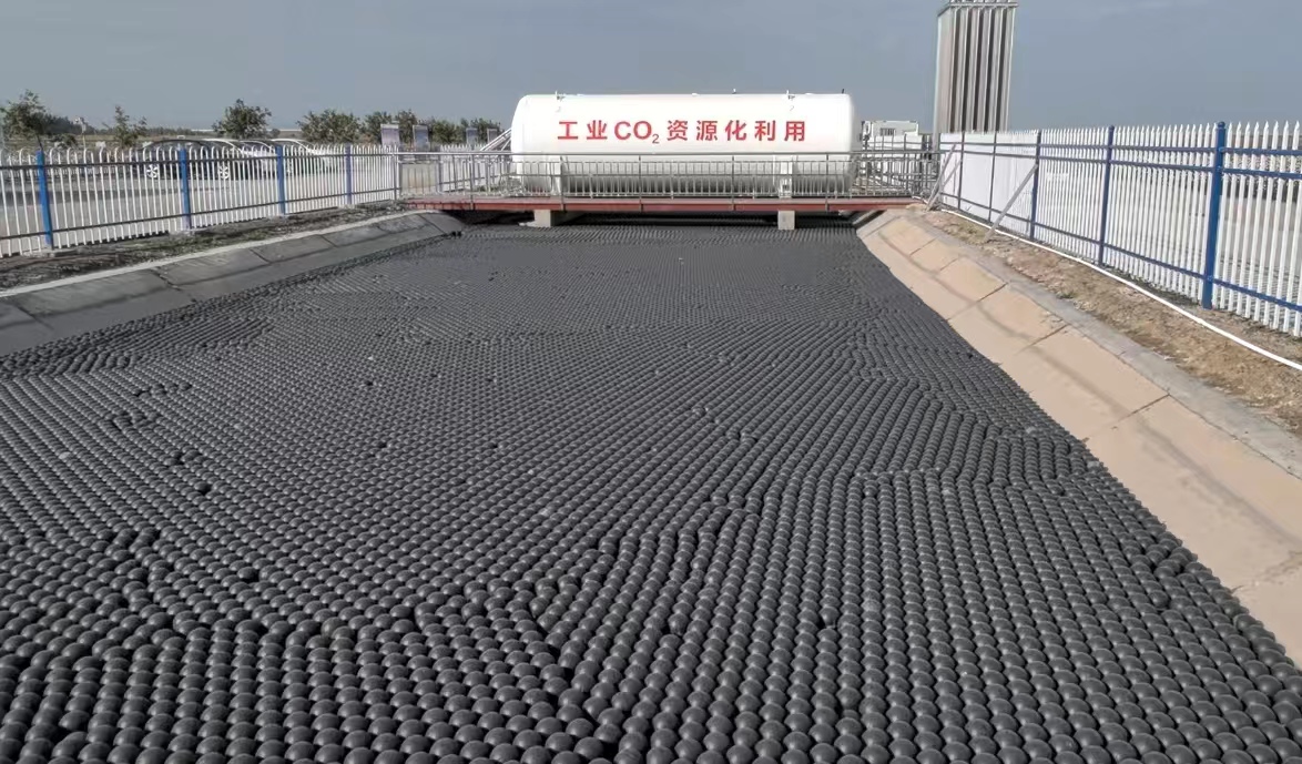 
首都医科大学附属天坛医院黄牛代挂号电话票贩子号贩子网上预约挂号,住院检查加快,铸牢共同体 中华一家亲|空中无人机、地面监测仪、地下传感器……这个农业示范基地满满都是“科技范”