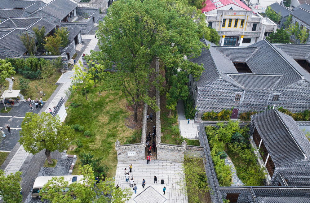 
中山大学孙逸仙纪念医院黄牛代挂号电话票贩子号贩子网上预约挂号,住院检查加快,时政镜距离｜六尺巷里的大智慧