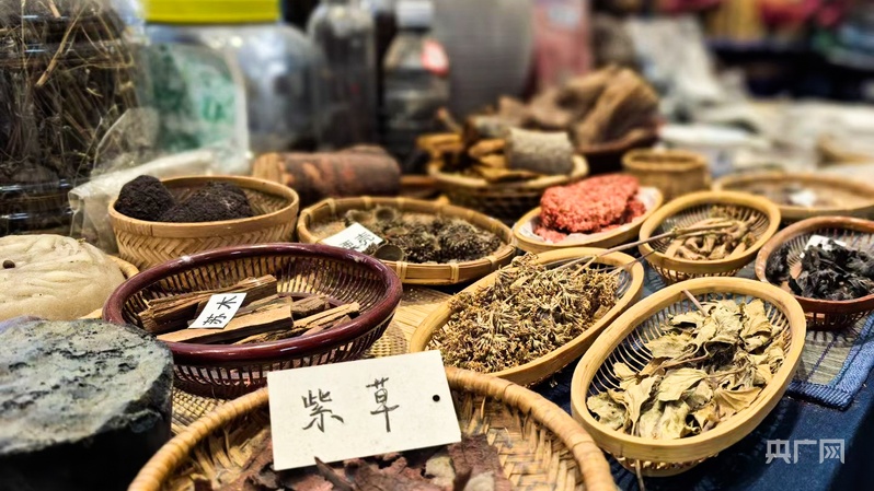 
广州医科大学附属第二医院黄牛代挂号电话票贩子号贩子网上预约挂号,住院检查加快,【你好，小镇】云南南诏：古艺活色生彩