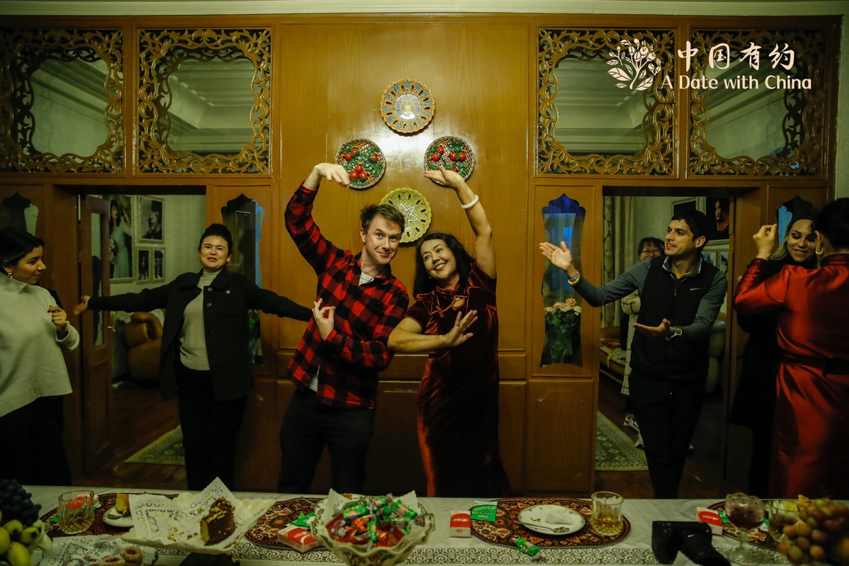 
上海肺科医院黄牛代挂号电话票贩子号贩子网上预约挂号,住院检查加快,【中国有约】品多民族糕点、跳特色歌舞 外籍博主在玫瑰庄园感受民族团结幸福生活