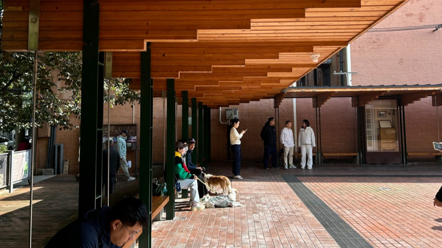 
广州各大医院黄牛代挂号电话票贩子号贩子网上预约挂号,住院检查加快,幸福感爆棚！上海社区里出现许多“圈”，理想生活的一切都能在其中找到