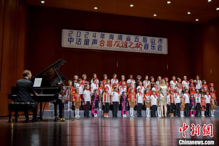 
北京北大口腔医院黄牛代挂号电话票贩子号贩子网上预约挂号,住院检查加快,法国童声合唱团：“如果我去中国”梦成真