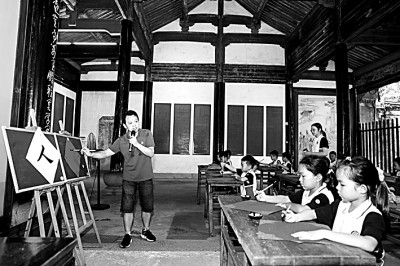 
广东省中医院黄牛代挂号电话票贩子号贩子网上预约挂号,住院检查加快,以信仰信念信心为时代新人“铸魂”