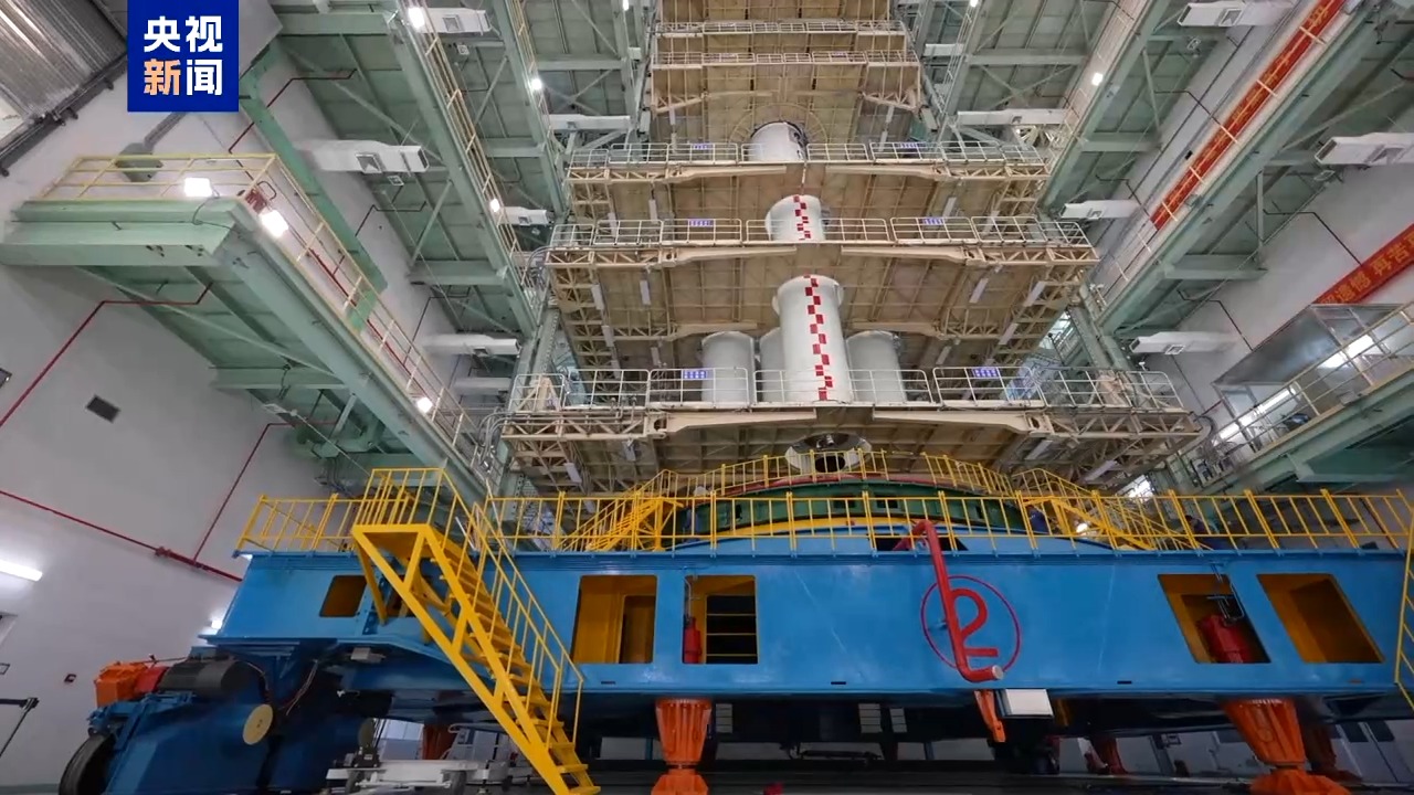 
二龙路肛肠医院黄牛代挂号电话票贩子号贩子网上预约挂号,住院检查加快,火箭造完怎么从“躺着”变“站着”？答案在这扇“神秘巨门”后→