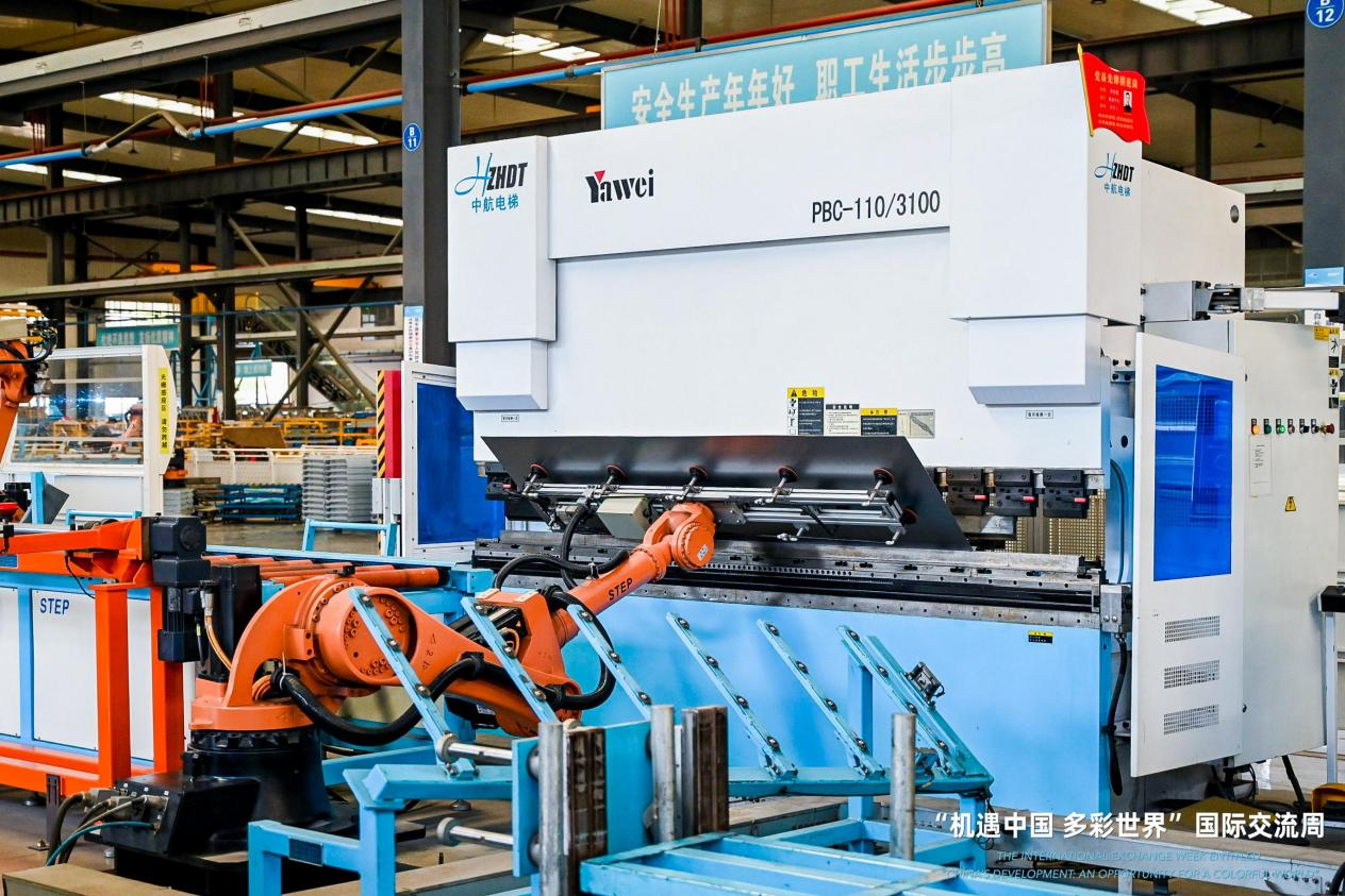 
空军特色医学中心黄牛代挂号电话票贩子号贩子网上预约挂号,住院检查加快,15国使节专家青年探访多彩贵州，感受机遇中国