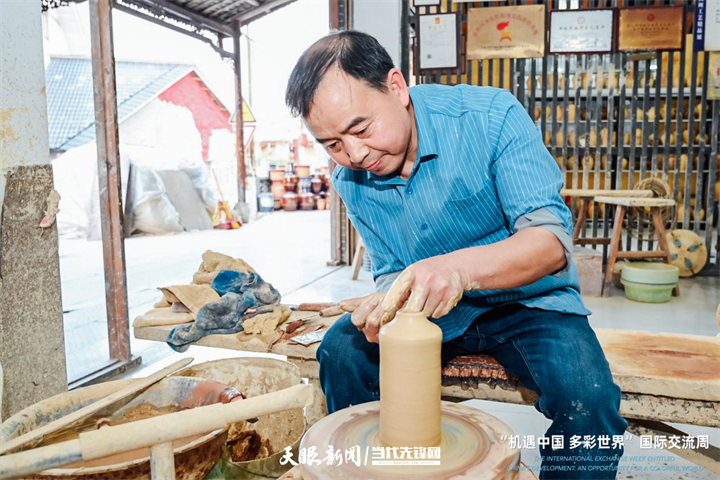 
北京协和医院黄牛代挂号电话票贩子号贩子网上预约挂号,住院检查加快,机遇中国 多彩世界｜“这是我向往的生活”！ 外国驻华使节与专家走进花茂村，点赞乡村新风貌