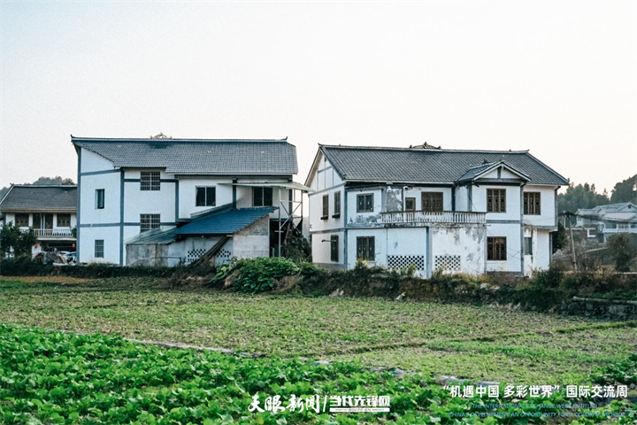 
北京协和医院黄牛代挂号电话票贩子号贩子网上预约挂号,住院检查加快,机遇中国 多彩世界｜“这是我向往的生活”！ 外国驻华使节与专家走进花茂村，点赞乡村新风貌